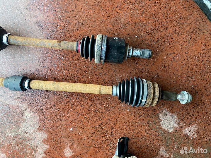 Привод левый и правый lancer 10 двс 1.8 CVT