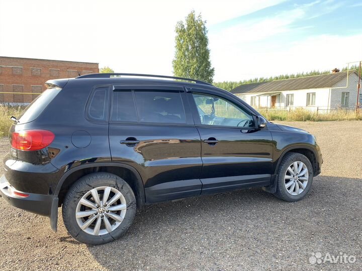 Volkswagen Tiguan 2.0 AT, 2012, 200 000 км