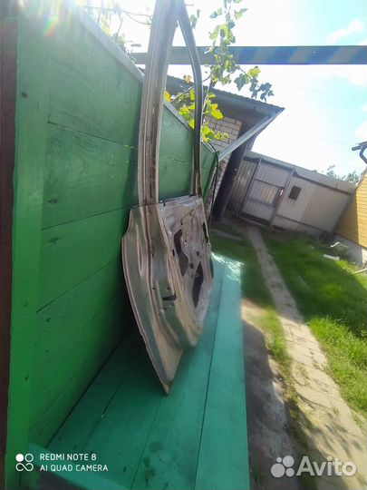 Дверь на акцент