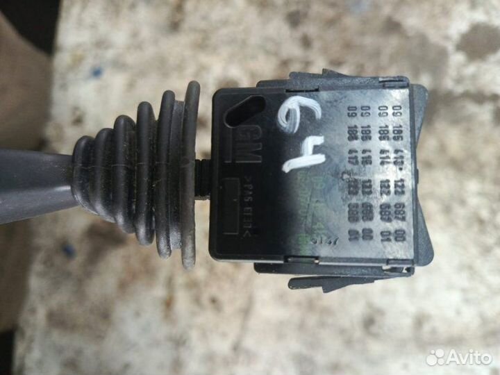 Подрулевой переключатель дворников Opel Meriva