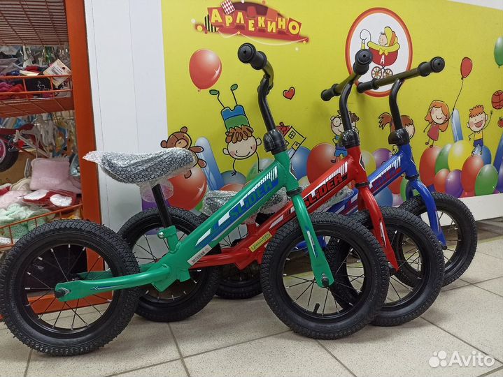 Беговел новый разные