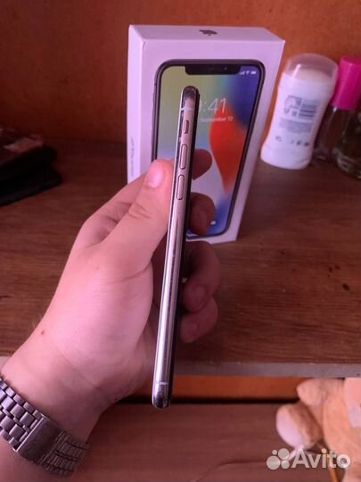iPhone X, 64 ГБ