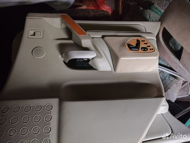 Передние сиденья