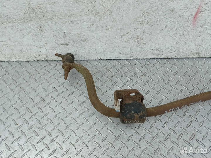 Стабилизатор задний Jeep Grand Cherokee 4 (WK2)