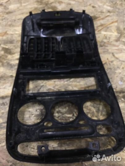 Декоративная накладка торпеды Hyundai Accent G4EC