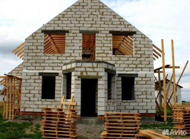 Бригада строителей