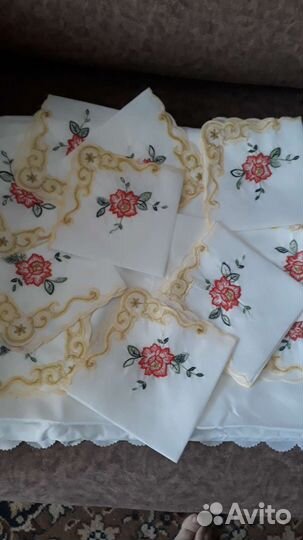 Скатерть с салфетками