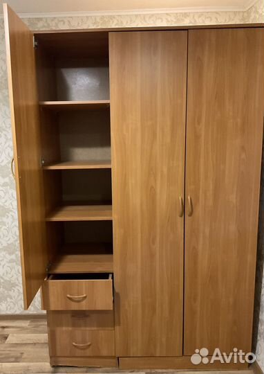 Шкаф для одежды бу