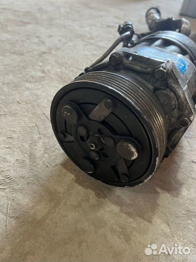 Компрессор кондиционера 1J0820803K Seat Volkswagen