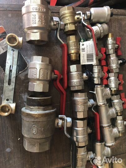 Тройники металлические краны шаровые