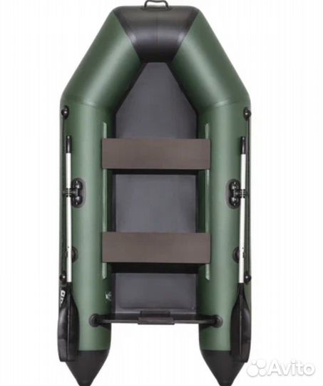 Лодка с мотором