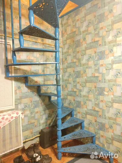 Лестница чугунная, старинная