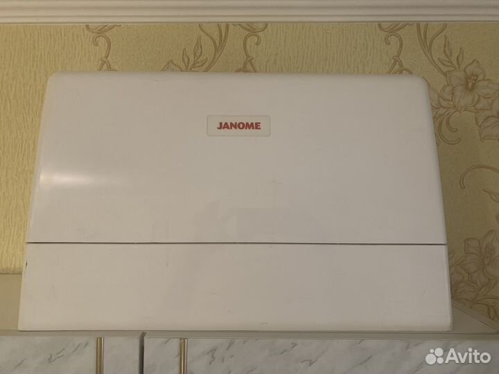Вышивальная машинка Janome Memory Craft 350e