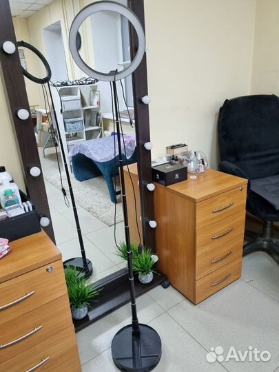 Кольцевая лампа