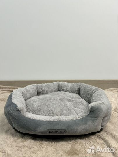 Лежанка для маленьких собак и кошек