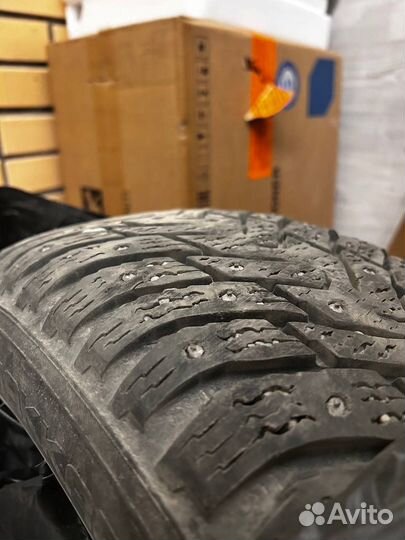 Nokian Tyres Hakkapeliitta 8 205/60 R16 92T