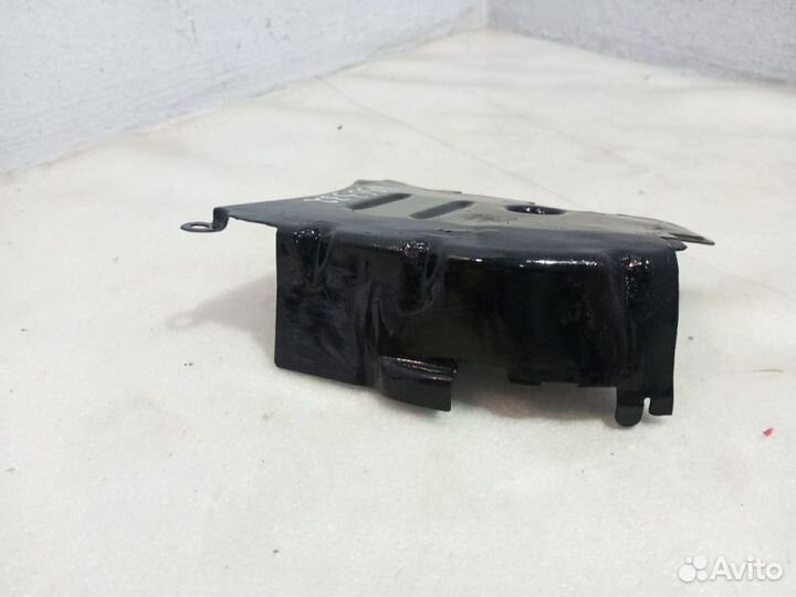 Кожух ремня грм volkswagen passat B5+ Нижний