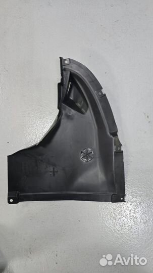 Уголок подкрылка левый G01 G02 X3 X4 BMW