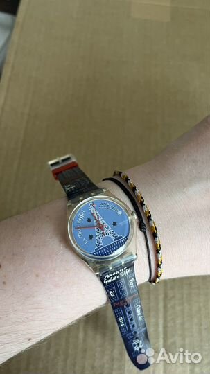 Часы Swatch Париж