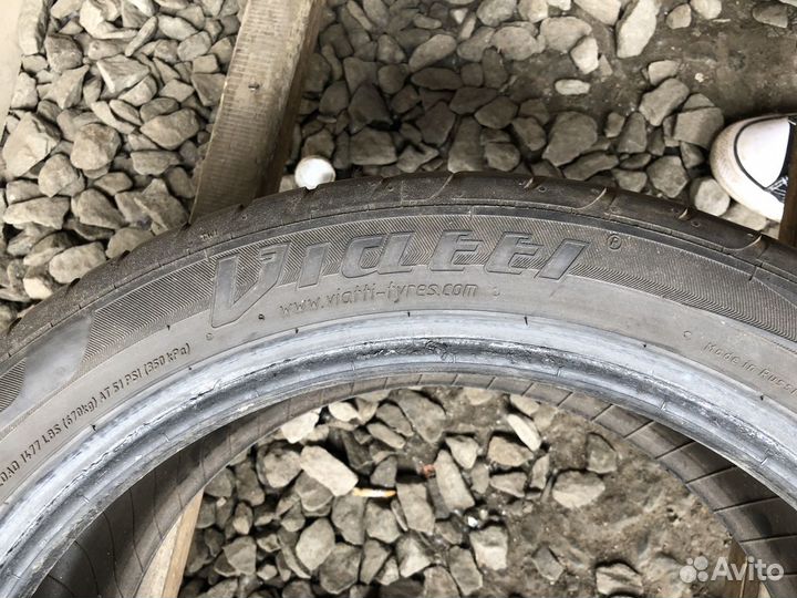 Viatti Strada Asimmetrico V-130 225/45 R17