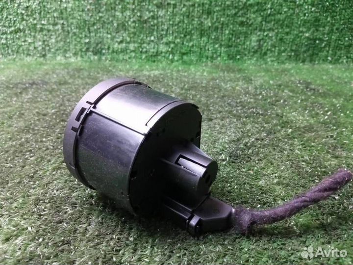 Переключатель света фар Volkswagen Tiguan (2007-2