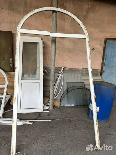 Дверь пластиковая