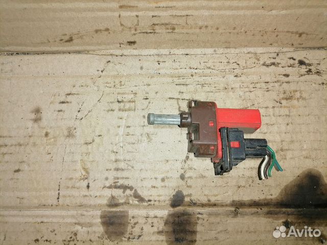 Датчик включения стоп сигнала Мондео 3