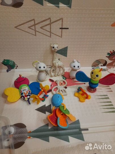 Развивающие игрушки, грызунки(жирафик Софи)