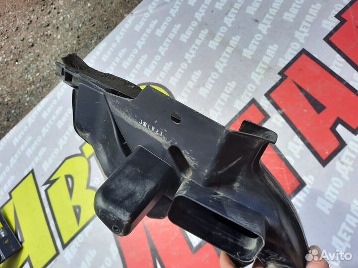 Воздухозаборник Nissan X-Trail T32 2014-2022