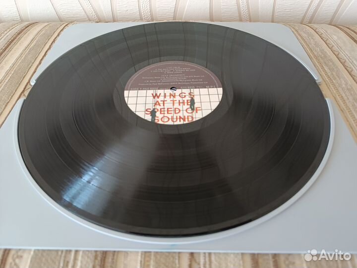 Wings – Wings AT The Speed Of Sound (оригинал)