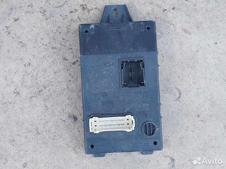 Блок электронный Renault Logan 1