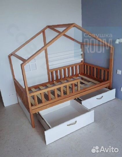 Детская кровать с ящиками от 3 лет