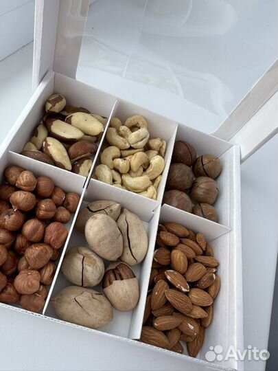 Орехи сухофрукты подарок на 1 сентября коробка