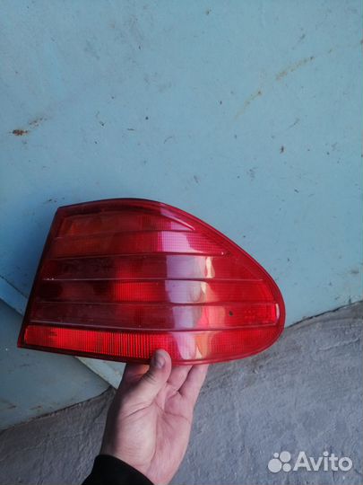 Фары задняя на mercedes