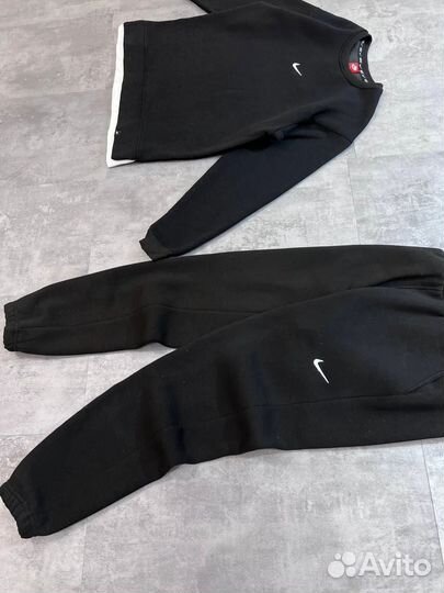Спортивный костюм Nike на флисе