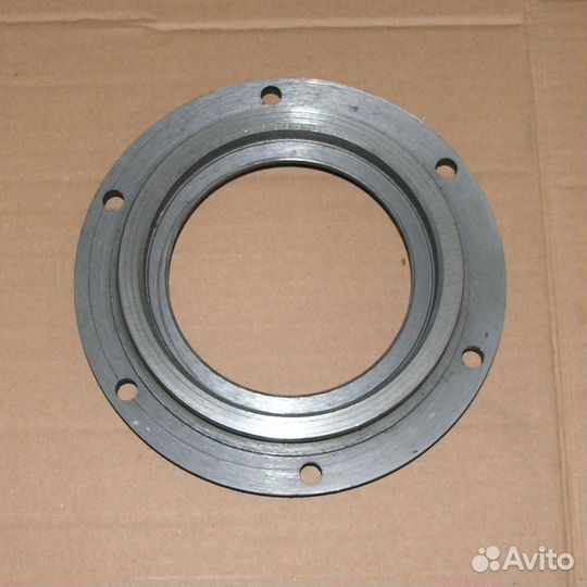 Крышка сальника передней ступицы маз 64221