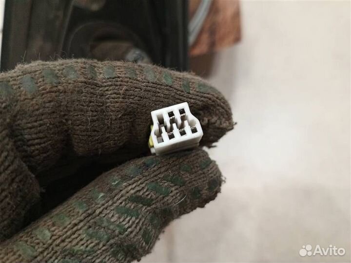 Зеркало правое Mitsubishi Pajero iO 1998-2007