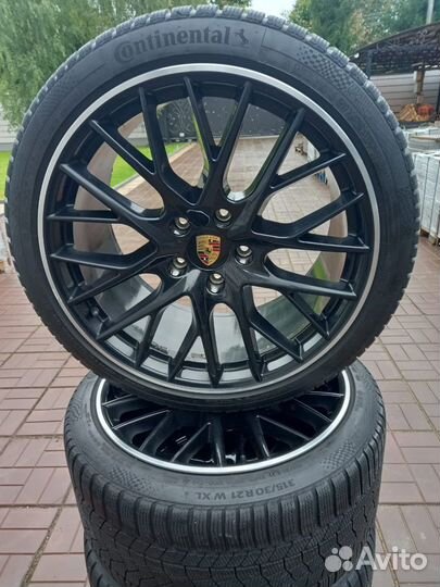 Зимняя резины на оригинальных дисках Porsche