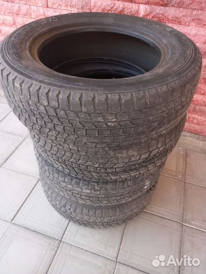 Yokohama 126S 2.25/6 R17