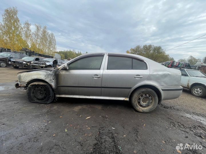 В разборе Skoda Octavia a4 2004 1.6 МКПП