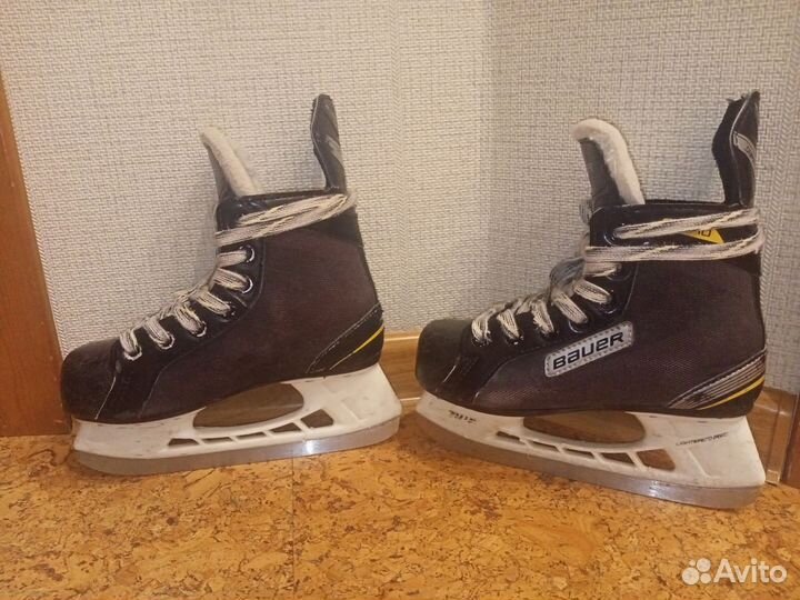 Детские хоккейные коньки Bauer размер 31