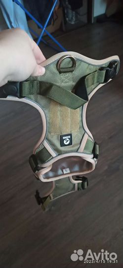 Шлейка для кошек или собак средних пород