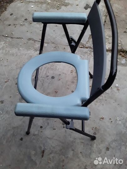 Кресло- туалет, Armed''