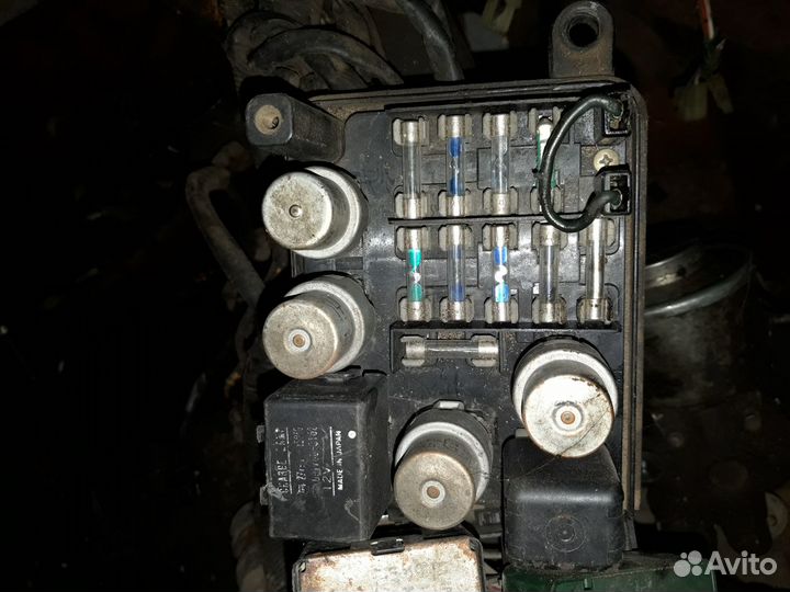 Реле на Тойоты Краун 110 серии