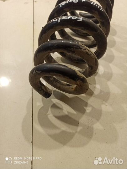 Пружина подвески (передняя, правая)