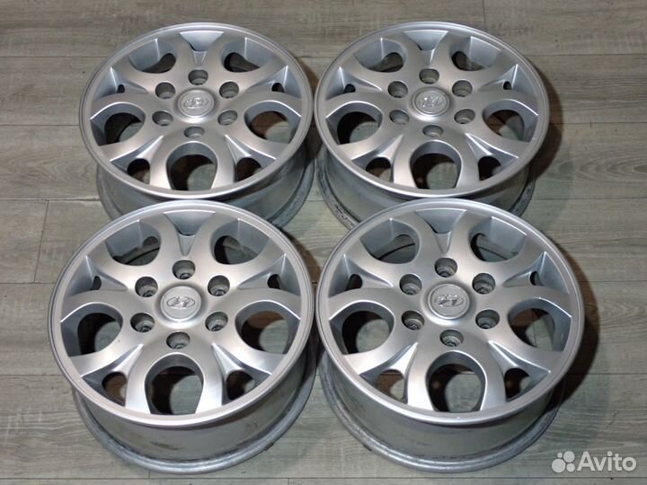 Комплект оригинальных дисков Hyundai starex R16