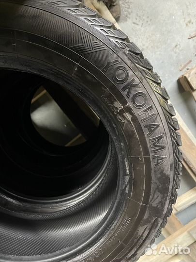 Yokohama 106ZS 215/60 R16 99