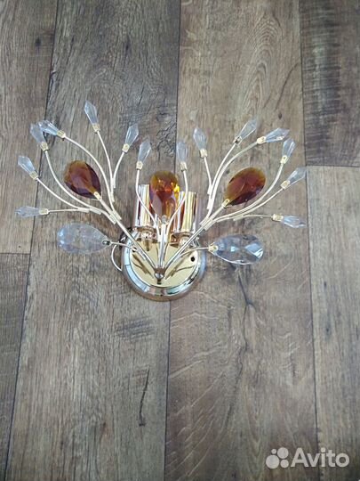 Люстра и бра