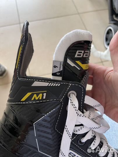 Хоккейные коньки бауэр