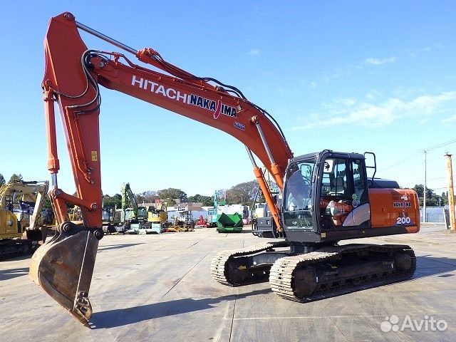 Гусеничный экскаватор Hitachi ZX200, 2019